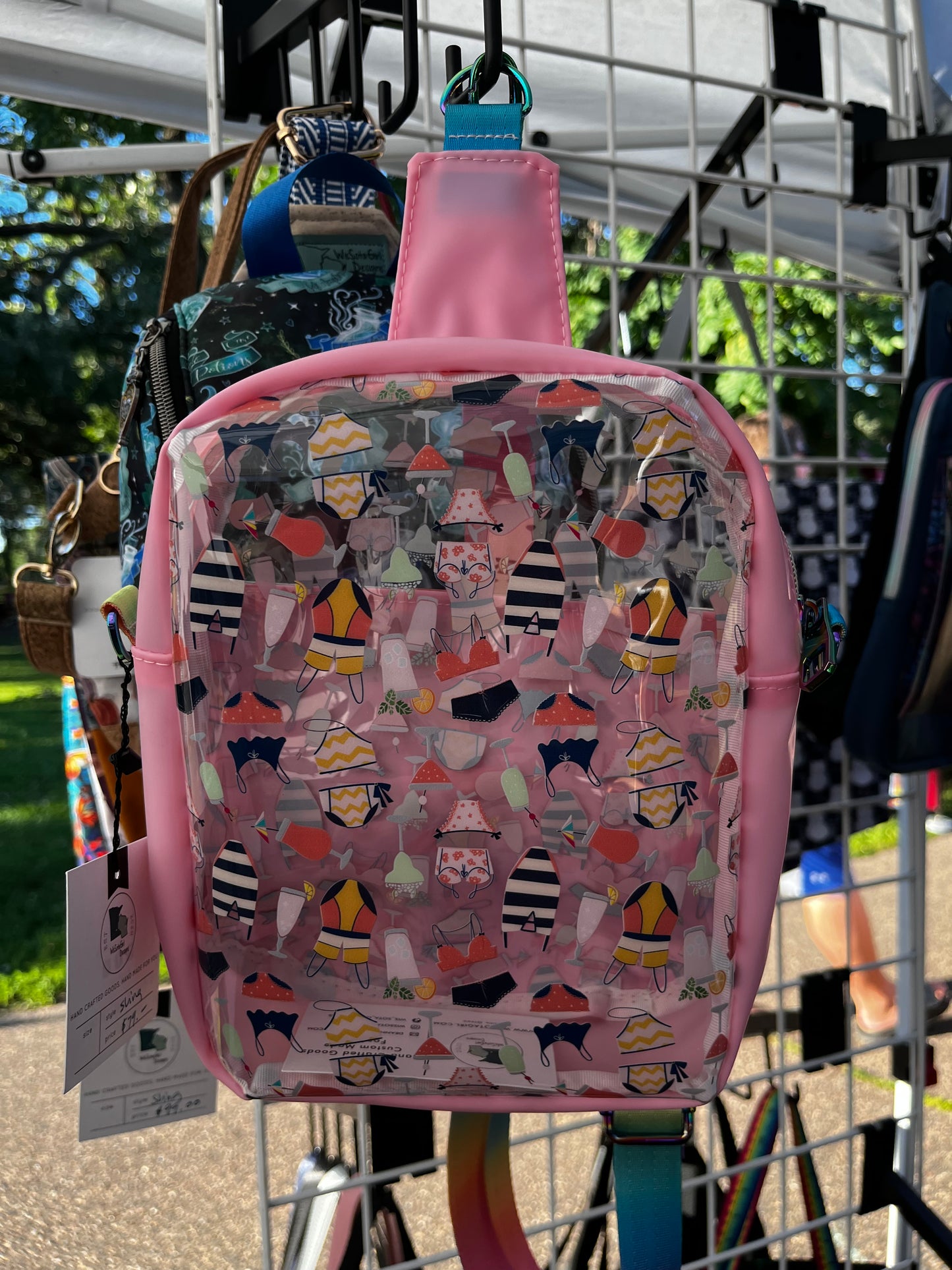SLING - PEBBLE Sling / Crossbody Bag