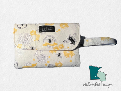 BABY ITEMS - CLEAN UP CLUTCH